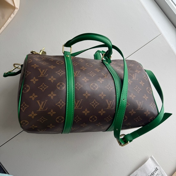 Brown and green bag - Picture 9 of 13